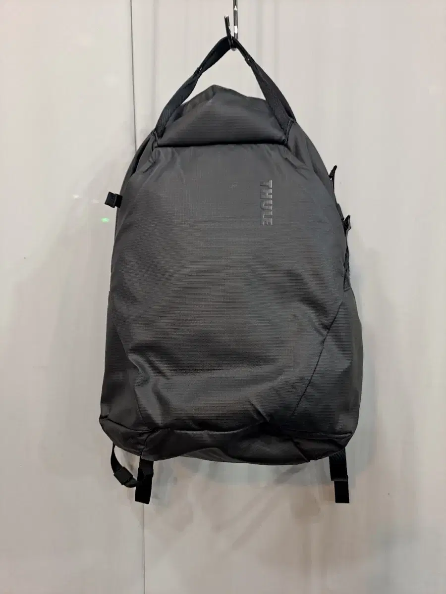 툴레 (THULE) 택트 백팩 16L